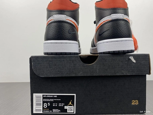 1st Kicks Shoes DN4929- Jordan1 3700 Mid WellDesigned Zag Zig 1026